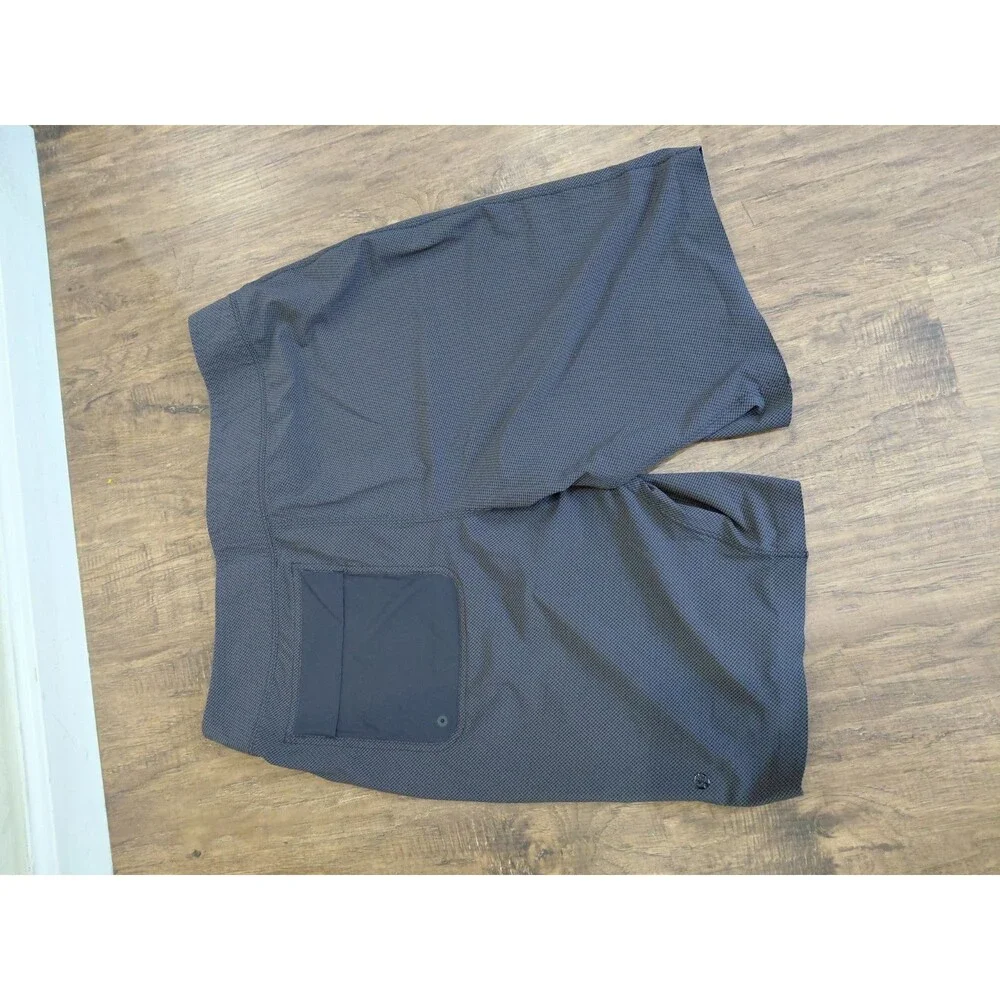 Lululemon Black  Gray Unlined Hook And Loop Closure Boardshort Size 34 checkered
